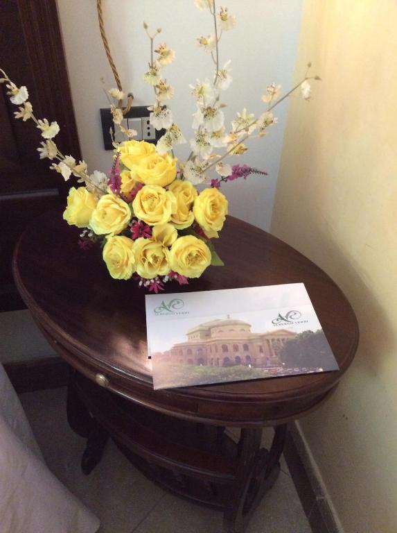Albergo Verdi Palermo Buitenkant foto